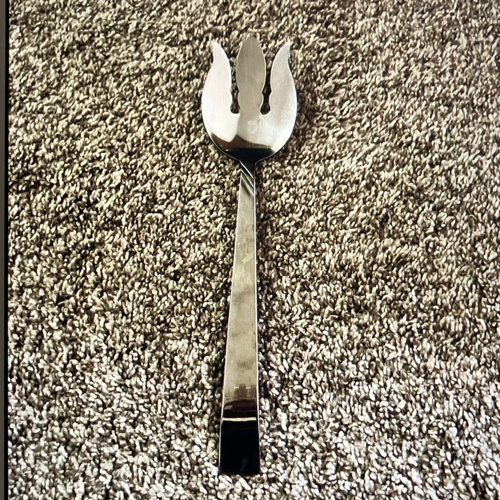 Vintage CAPCO STAINLESS JAPAN Serving Meat Fork 11”